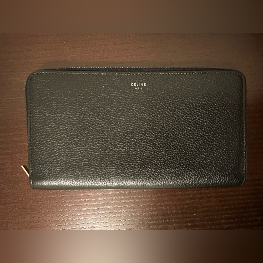 Preowned Celine by phoebe philo continental wallet.